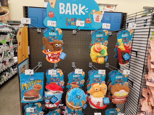 Pet Supply Store «Petco Animal Supplies», reviews and photos, 1419 Towne Square Blvd NW, Roanoke, VA 24019, USA