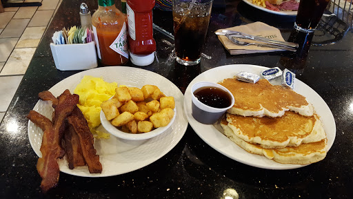 Gourmet Grocery Store «Bristol Farms», reviews and photos, 606 Fair Oaks Ave, South Pasadena, CA 91030, USA