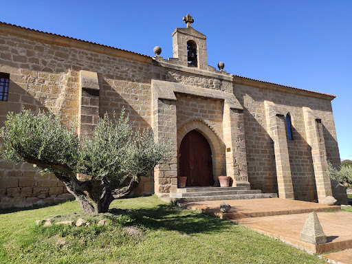 Ermita de Santa María - Andre Maria Baseliza - Santa Maria Kalea, 24, 01307 Eskuernaga, Araba, España