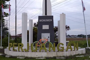 Monumen Perjuangan Prambon image