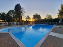 Équipements du Restaurant Camping Vert Auxois : Camping au bord du Canal de Bourgogne avec piscine / Côte d'Or à Pouilly-en-Auxois - n°7