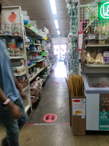 Animal Feed Store «Farmers Feed & Pet Supply», reviews and photos, 1302 E Miner Ave, Stockton, CA 95205, USA