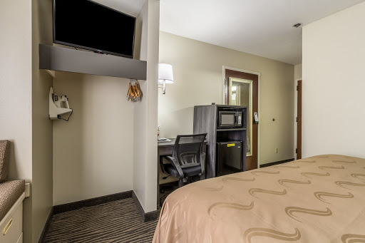 Quality Inn & Suites North Lima - Boardman image 4