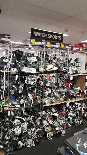 Sporting Goods Store «Play It Again Sports», reviews and photos, 11317 MN-7, Minnetonka, MN 55305, USA