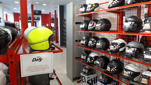 Motorcycle helmet stores Paris