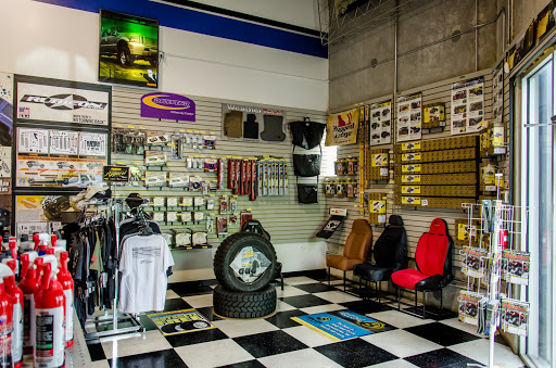 Truck Accessories Store «4 Wheel Parts - Thomas University - Miami Gardens, FL», reviews and photos, 3383 NW 167th St, Miami Gardens, FL 33056, USA