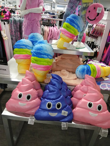 Shopping Mall «Cross County Shopping», reviews and photos, 8000 Mall Walk, Yonkers, NY 10704, USA