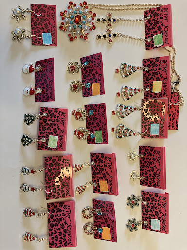 Flea Market «Apache Trail Swap Meet», reviews and photos, 9452 E Main St, Mesa, AZ 85207, USA