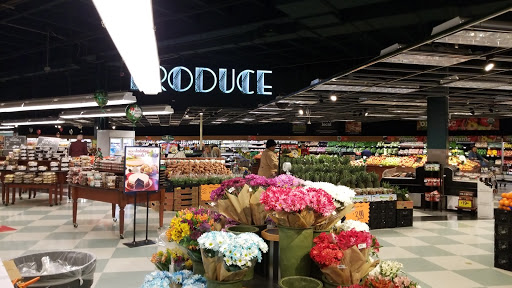 Grocery Store «Kroger», reviews and photos, 350 E Six Forks Rd, Raleigh, NC 27609, USA