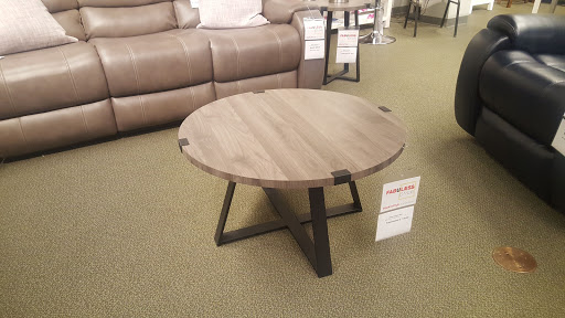 Furniture Store «Art Van Furniture - Ann Arbor», reviews and photos, 425 E Eisenhower Pkwy, Ann Arbor, MI 48108, USA