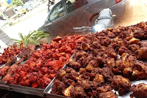 Hyderabadi Chicken Biryani image