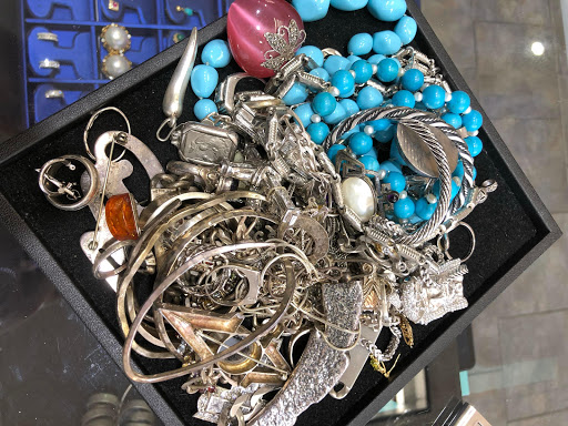 Coin Dealer «Collectors Coins & Jewelry», reviews and photos, 393 Sunrise Hwy C, Lynbrook, NY 11563, USA