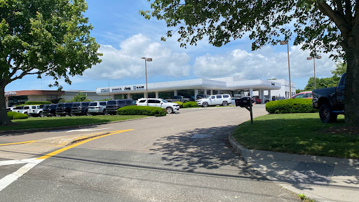 Car Dealer «Chrysler Dodge Jeep Ram Southampton», reviews and photos, 691 County Rd 39A, Southampton, NY 11968, USA