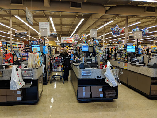 Grocery Store «Safeway», reviews and photos, 1187 S Main St, Manteca, CA 95337, USA