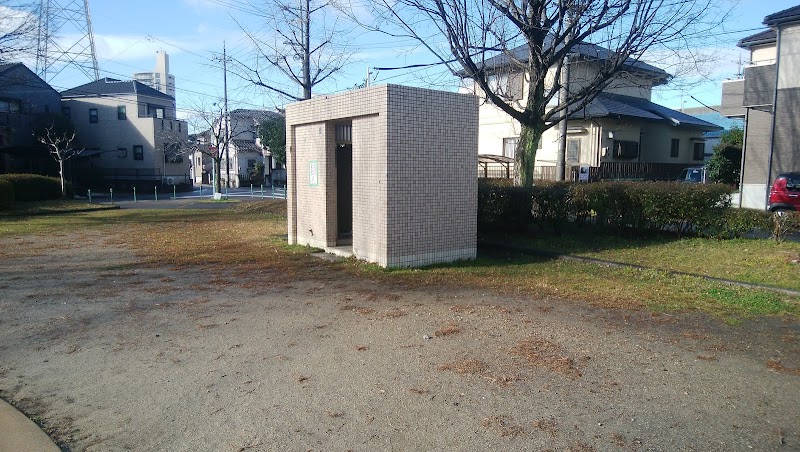 永森公園公衆トイレ