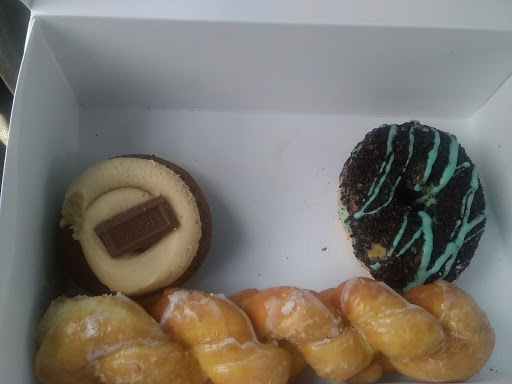 Donut Shop «The Donut Conspiracy», reviews and photos, 1971 E Beltline Ave NE #123, Grand Rapids, MI 49525, USA