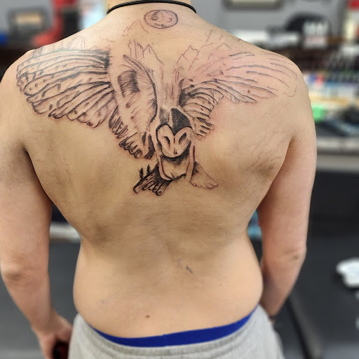 Explore barb wire tattoo ideas, creative tattoo ideas in Amelia, available at Stay Gold tattoo studio