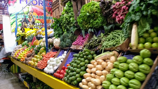 Mercado San Lucas de Tepetlacalco.