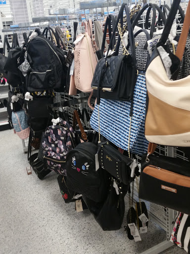 Clothing Store «Ross Dress for Less», reviews and photos, 4240 Kearny Mesa Rd, San Diego, CA 92111, USA