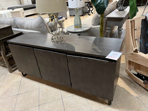 Furniture Store «Ashley HomeStore», reviews and photos, 5004 Valley View Blvd NW, Roanoke, VA 24012, USA