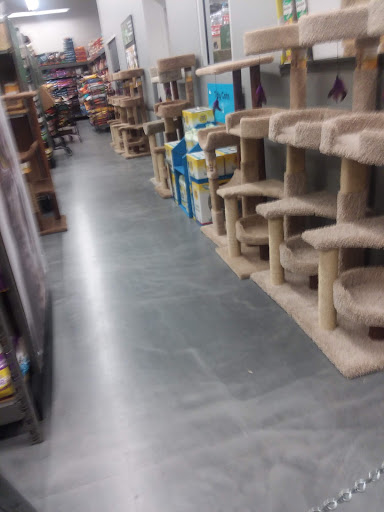 Pet Supply Store «Pet Supplies Plus», reviews and photos, 2928 Hardrock Rd, Fitchburg, WI 53719, USA
