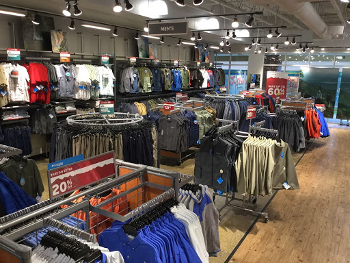 Sportswear Store «Columbia Sportswear Outlet Store at Lincoln City Outlets», reviews and photos, 1500 SE East Devils Lake Rd #205, Lincoln City, OR 97367, USA