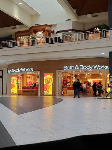 Shopping Mall «West Ridge Mall», reviews and photos, 1801 SW Wanamaker Rd, Topeka, KS 66604, USA