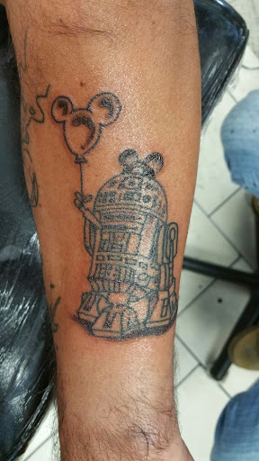 Tattoo Shop «Think Ink Tattoo», reviews and photos, 2103 Burlington Pike, Cinnaminson, NJ 08077, USA