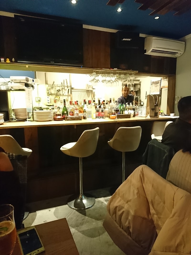 International Cafe Bar Island Peak 山形県山形市本町 レストラン グルコミ