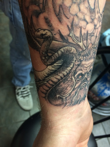 Tattoo Shop «Revolution Studios Tattoo Shop», reviews and photos, 4601 S 50th St #308, Omaha, NE 68117, USA