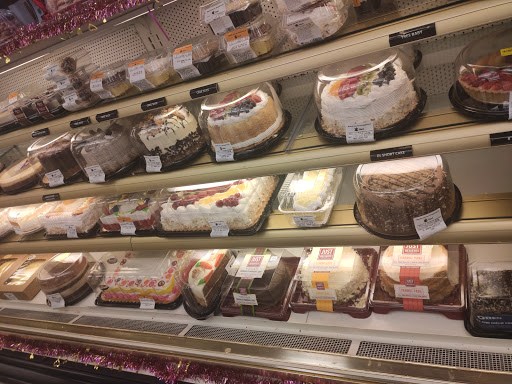 Grocery Store «Giant Food», reviews and photos, 2501 9th Rd S, Arlington, VA 22204, USA