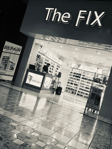 Phone Repair Service «The Fix - Mobile Phone & Computer Repair», reviews and photos, 17057 N Outer 40 Rd, Chesterfield, MO 63005, USA