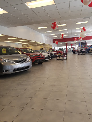 Toyota Dealer «Toyota of Bristol», reviews and photos, 3045 W State St, Bristol, TN 37620, USA