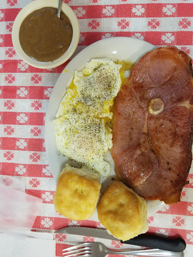 Convenience Store «Mom And Pops», reviews and photos, Squirrel Hollow Rd, Linden, TN 37096, USA