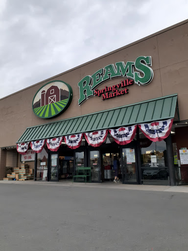 Grocery Store «Reams Grocery Springville», reviews and photos, 759 E 400 S, Springville, UT 84663, USA