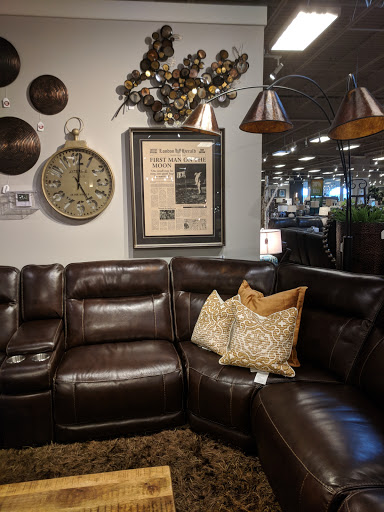 Furniture Store «The Furniture Mart - Fridley», reviews and photos, 5401 E River Rd Service Road, Fridley, MN 55421, USA