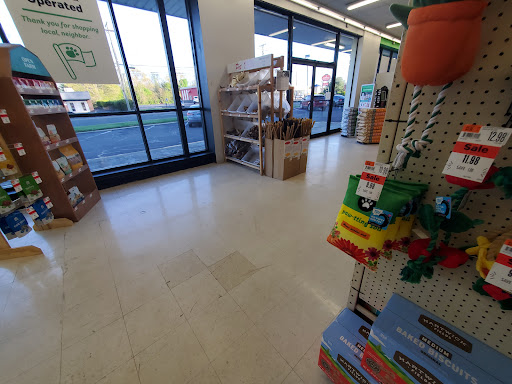 Pet Supply Store «Pet Supplies Plus», reviews and photos, 471 Boston Post Rd, Orange, CT 06477, USA