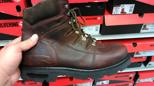 Sporting Goods Store «Academy Sports + Outdoors», reviews and photos, 7926 Giacosa Pl, Memphis, TN 38133, USA