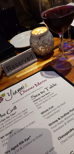 Wine Store «Yiannis Wine Shop», reviews and photos, 401 N Great Neck Rd #123, Virginia Beach, VA 23454, USA