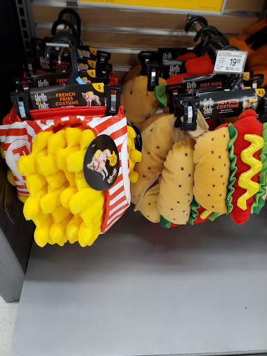 Pet Supply Store «PetSmart», reviews and photos, 1743 Martin Luther King Blvd, Houma, LA 70360, USA