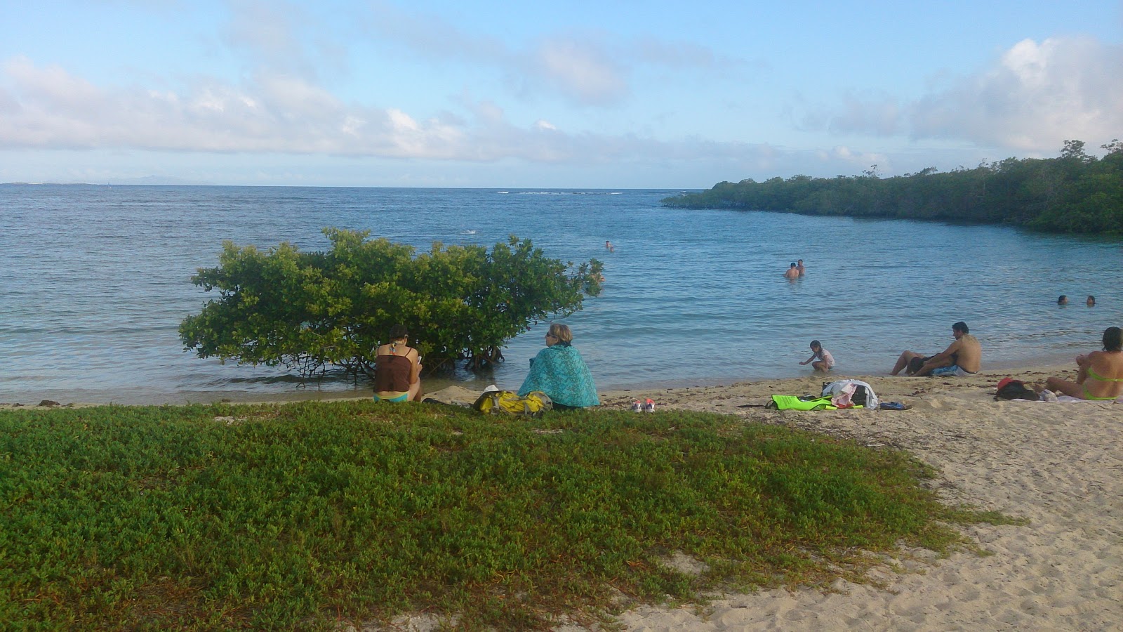 Valokuva Playa los alemanesista. pinnalla turkoosi puhdas vesi:n kanssa