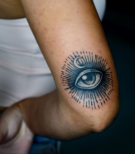 Explore widow tattoo ideas, creative tattoo ideas in Saint Petersburg, available at Phoebus Tattoos