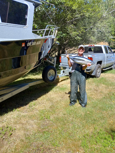 Sporting Goods Store «Rogue Outdoor Store», reviews and photos, 29865 Ellensburg Ave, Gold Beach, OR 97444, USA