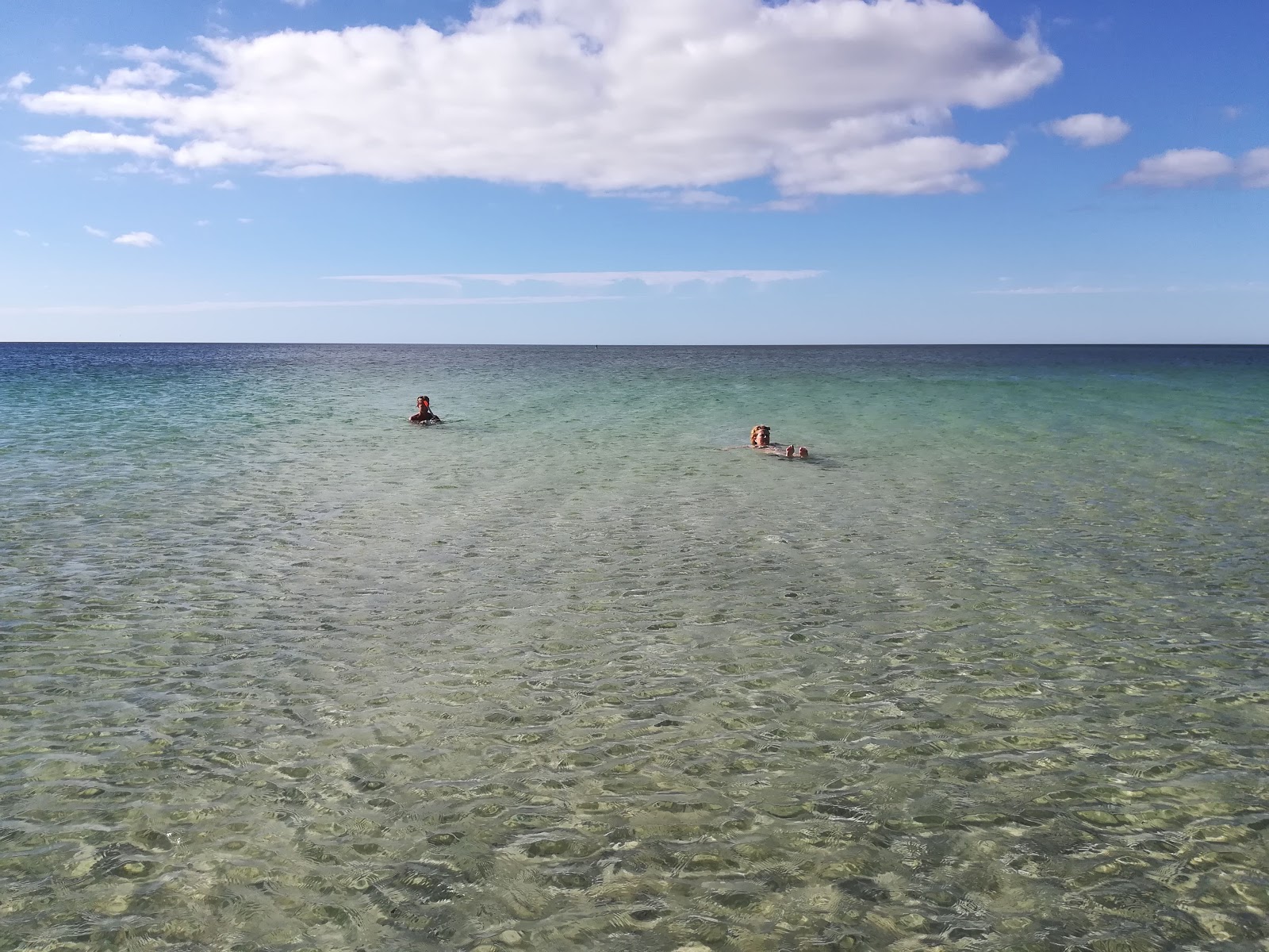 Mandalay Beach'in fotoğrafı ve yerleşim
