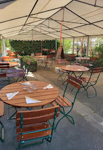 Atmosphère du Restaurant La Guinguette à Leers - n°1