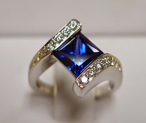 Jewelry Designer «Villarreal Fine Jewelers - Designers of Exquisite Jewelry», reviews and photos, 7600 Burnet Rd #520, Austin, TX 78757, USA