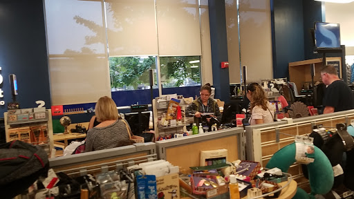 Department Store «Marshalls», reviews and photos, 1380 Northern Blvd, Manhasset, NY 11030, USA