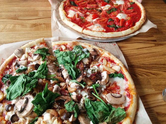 Best Thin Crust pizza place in Williamsburg - Blaze Pizza