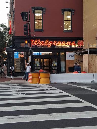 Convenience Store «Walgreens», reviews and photos, 801 7th St NW, Washington, DC 20001, USA
