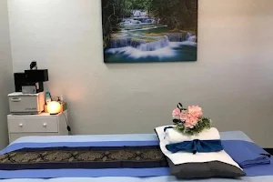 Royal Thai Massage image